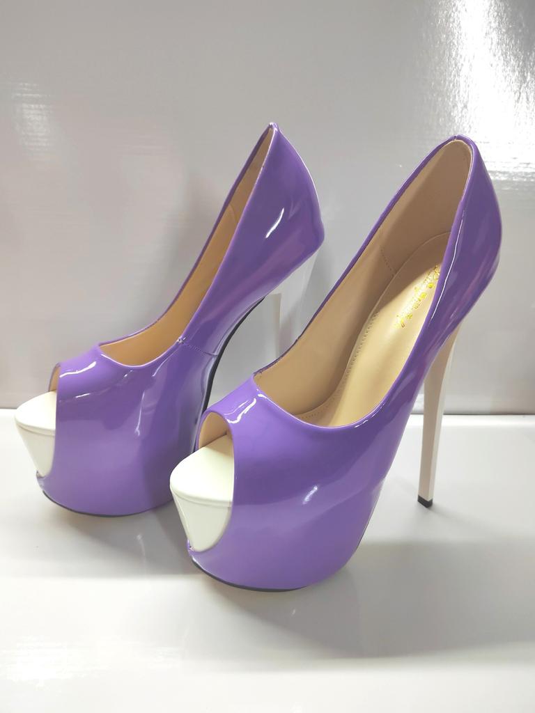 2026 новый цвет сочетание внешняя высота тонкий каблук 19 см конфетный цвет лакированная кожа рыбий рот большой размер женская обувь ненависть небо высокие каблуки