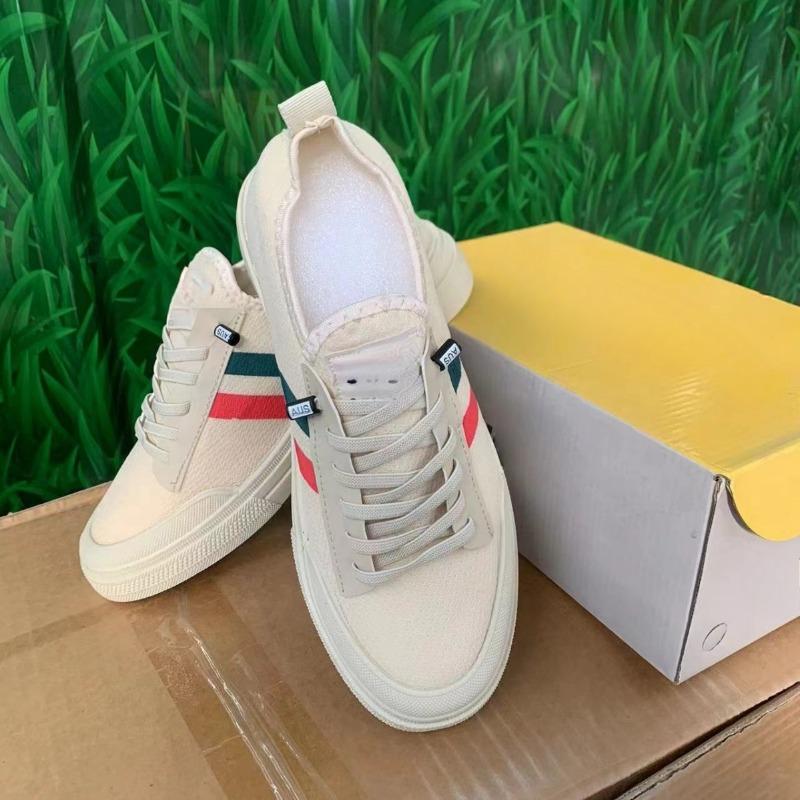 New Men's Breathable Board Shoes, Lazy One-step Shoes, Casual Canvas Shoes