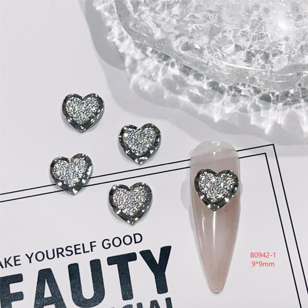 Retro Luxury DIY Rhinestone Heart Nail Accessories - Zircon Manicure Jewelry
