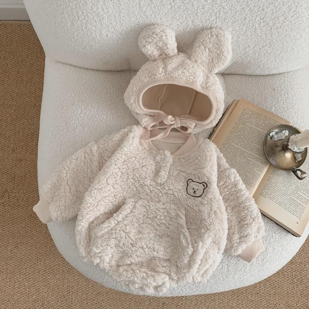 Autumn & Winter Baby Romper: Cute Bear Design with Hood, Double-Sided Velvet, Warm & Cozy for Crawling.
