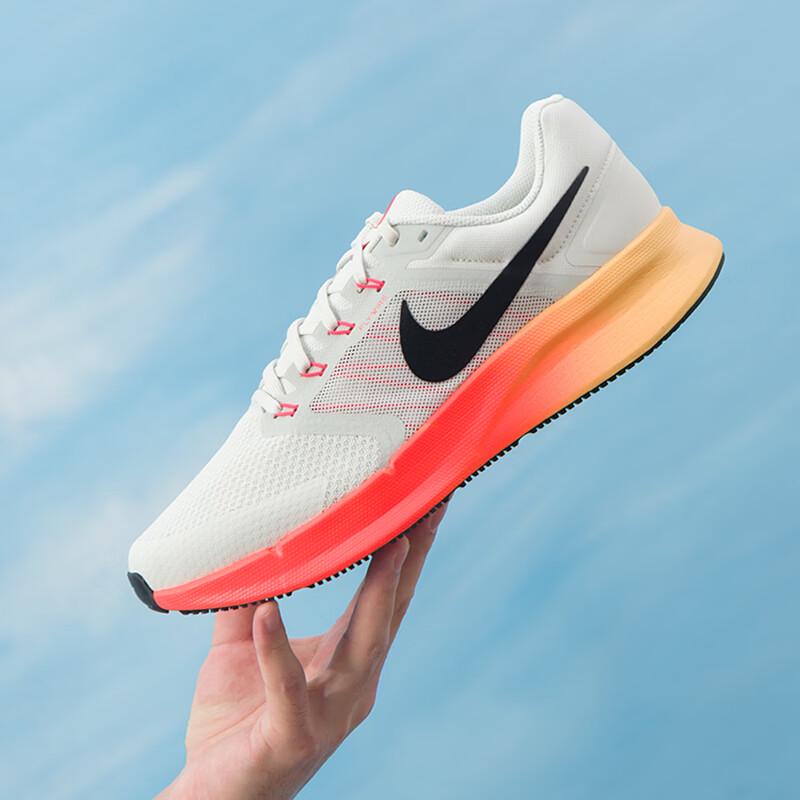 Nike Men's DR2695-017 Running Shoes
