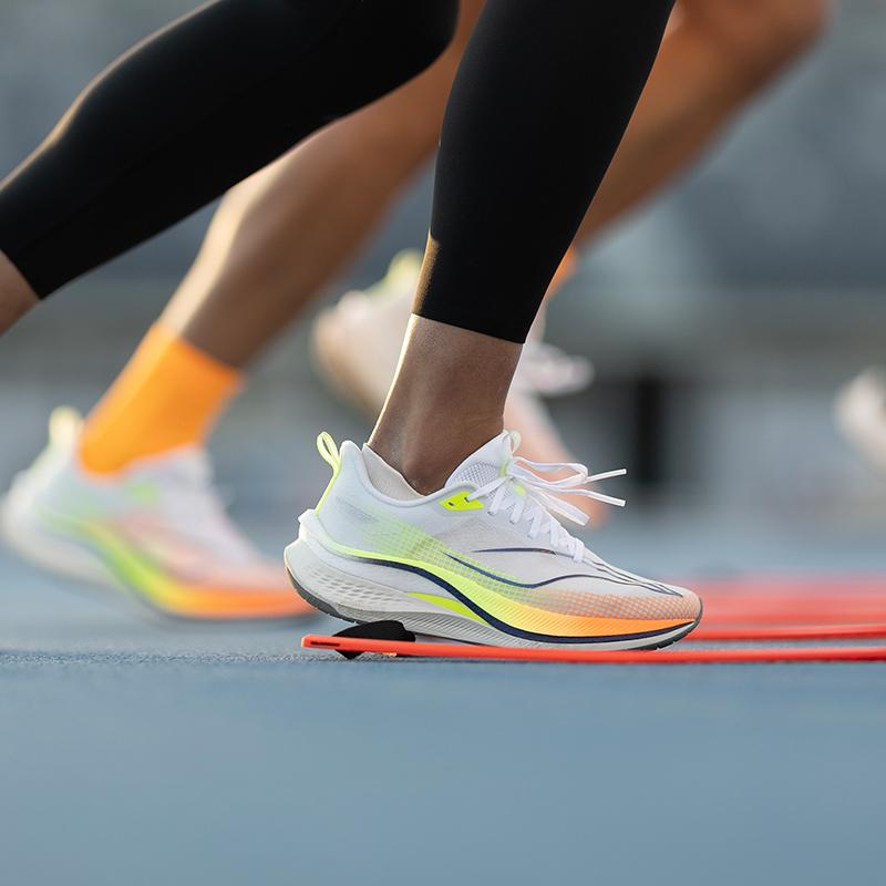 Кроссовки Li Ning Red Rabbit 7 Pro с высокой устойчивостью, легкие, дышащие, профессиональные, амортизирующие, нескользящие, с низким верхом, для бега, женские кроссовки ARPV026-1