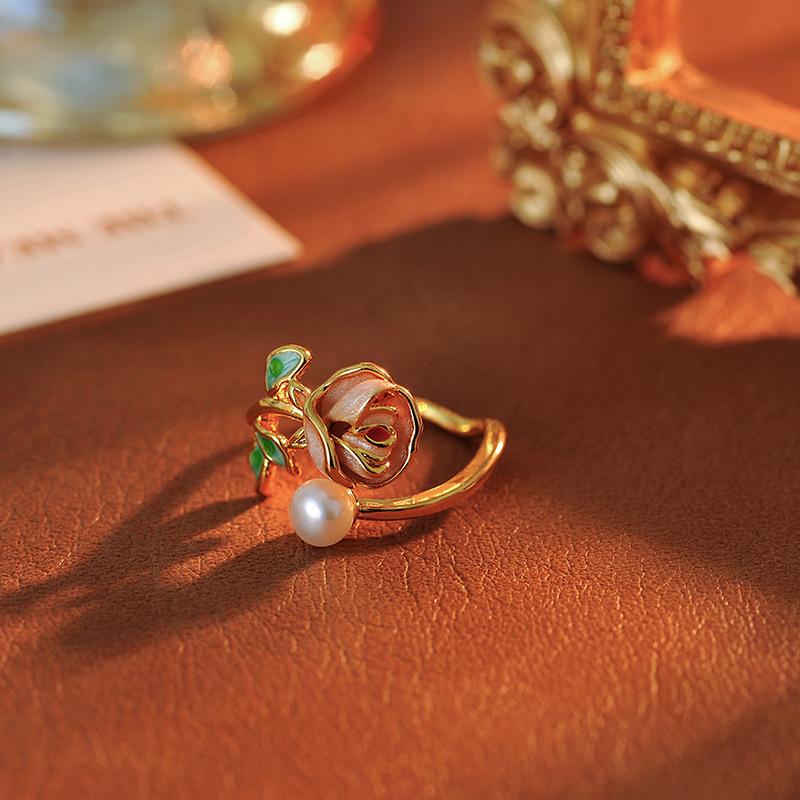 Ретро Эмалевое Кольцо с Открытым Цветком - Винтажный Стиль с Дизайном Капли