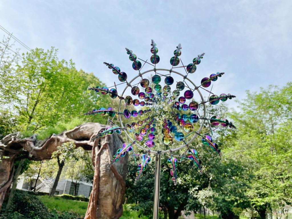 Креативная уличная кованая железная ветряная мельница: Вращающееся металлическое садовое украшение