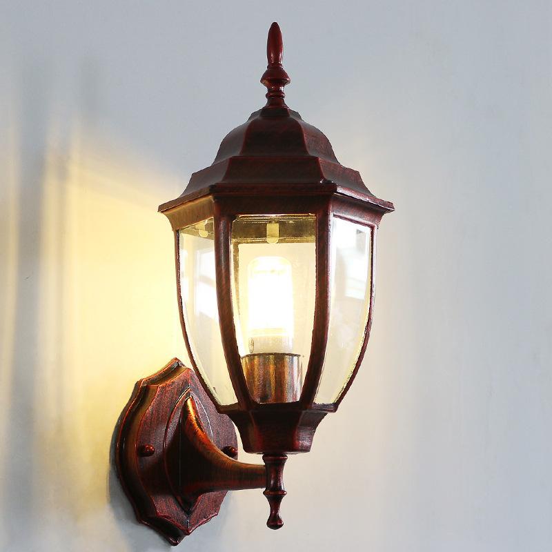 Ретро Водонепроницаемый Наружный Настенный Светильник для Балконов, Дворов и Лестниц - Американский/Европейский Стиль