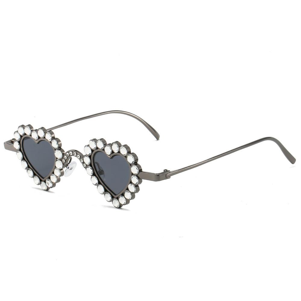 New love-shaped diamond-encrusted sunglasses, personalized small-frame yk diamond glasses, European and American fashion sunglasses for women