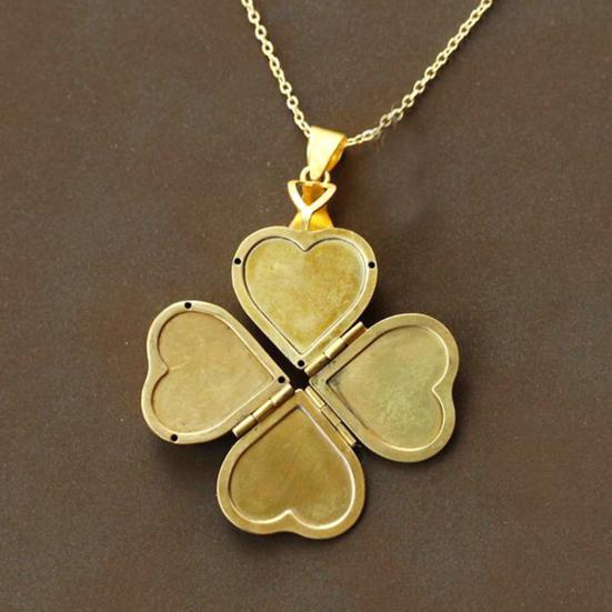 Yousheng Personalized Love Heart Locket Necklace That Holds 4 Photos Four-leaf Clover Pendant Necklace for Women Mother Wife Daughter Best Friend