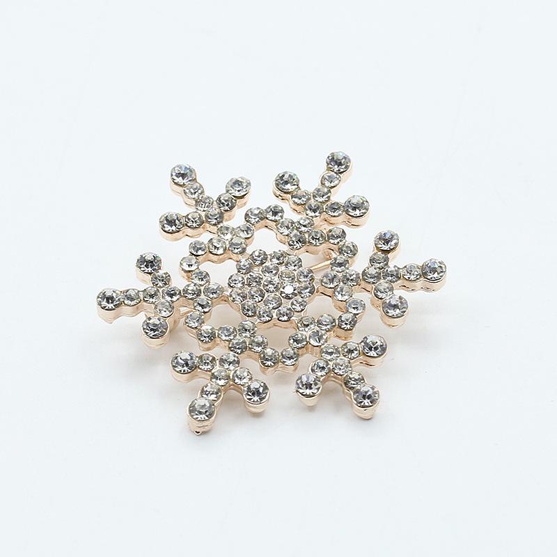 Korean Style Elegant Pearl Rose Brooch - Exquisite Corsage for Coats and Suits