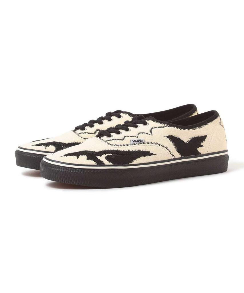 TC32-AJ520 TOGA A Vans Authentic Белый Черный (с Носками Комплект из 2 штук)