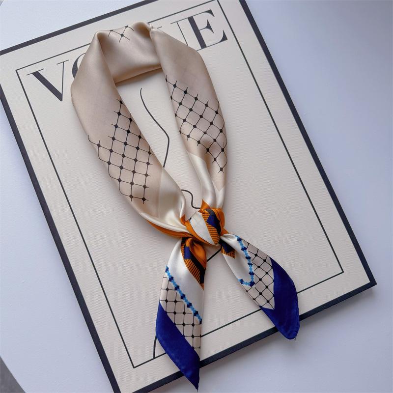 New Hundred Hundred Satin Letter Print Neckerchief 70×70 Silk Scarf Small Square Scarf High Sense of French Scarf