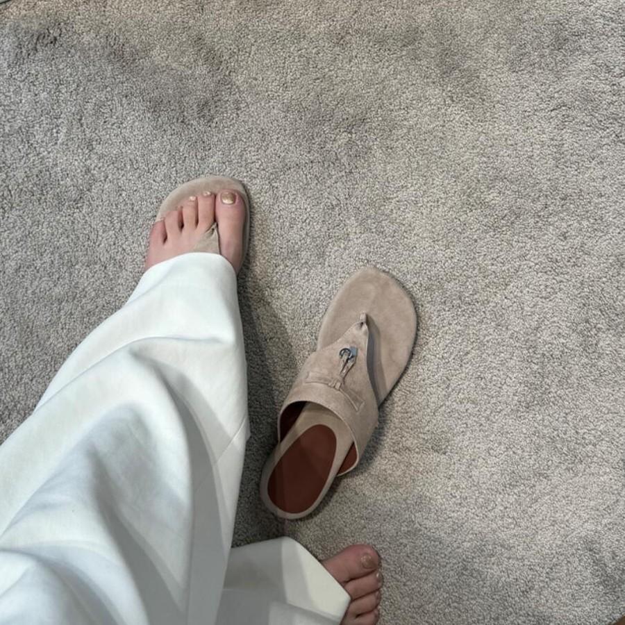 Sheepskin version~ retro toe cool slippers femininity metal buckle flip-flops casual beach low-heeled slippers outer wear