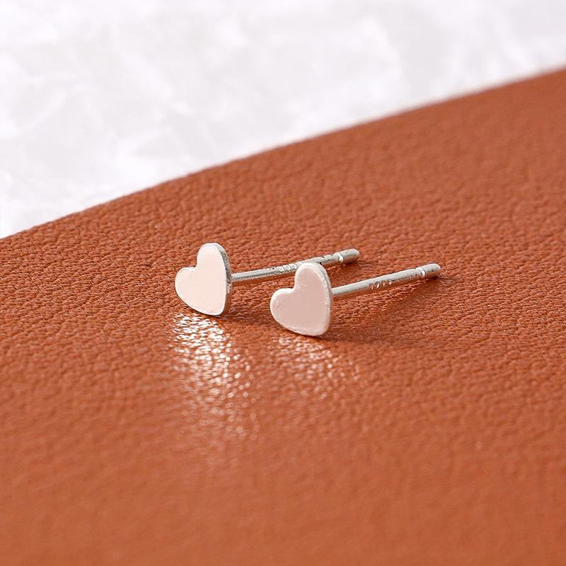 Посеребренные 925 пробы серьги-гвоздики, против закупорки ушей, различные дизайны, подходят для пирсинга