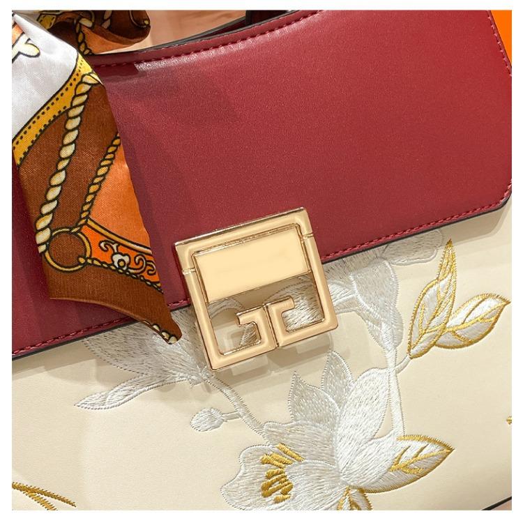 W. D. Свадебная сумка POLO для женщин, новинка 2023 года, легкая, роскошная и большая вместительная сумка для матери с вышивкой лотоса для женщин, 1973 г.