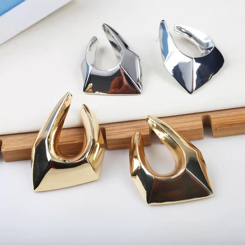 Преувеличенные серьги геометрической формы с неровными линиями из металла, треугольные ромбовидные, с высоким чувством стиля, уникальные ретро серьги-гвоздики