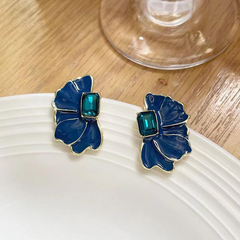 New French Retro Rhinestone Blue Oil Flower Drop Stud Earrings Fashion Cute Alloy Stud Earrings For Women Jewelry Gifts