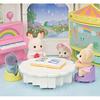 Epoch Sylvanian Families Детский сад "Солнышко для всех" S-68 Игрушка, сертифицированная ST Mark, Кукольный домик для детей от 3 лет и старше