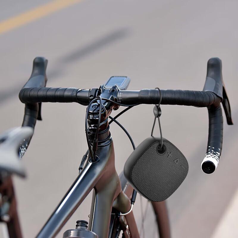 XO F56 Portable Outdoor Bluetooth Speaker CN plug (adapter included)