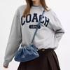 Coach Фэй 26 Серебристые металлические аксессуары Съемный плечевой ремень Джинсовая средняя сумка через плечо Женская сумка через плечо Синяя CAK37-SVIN