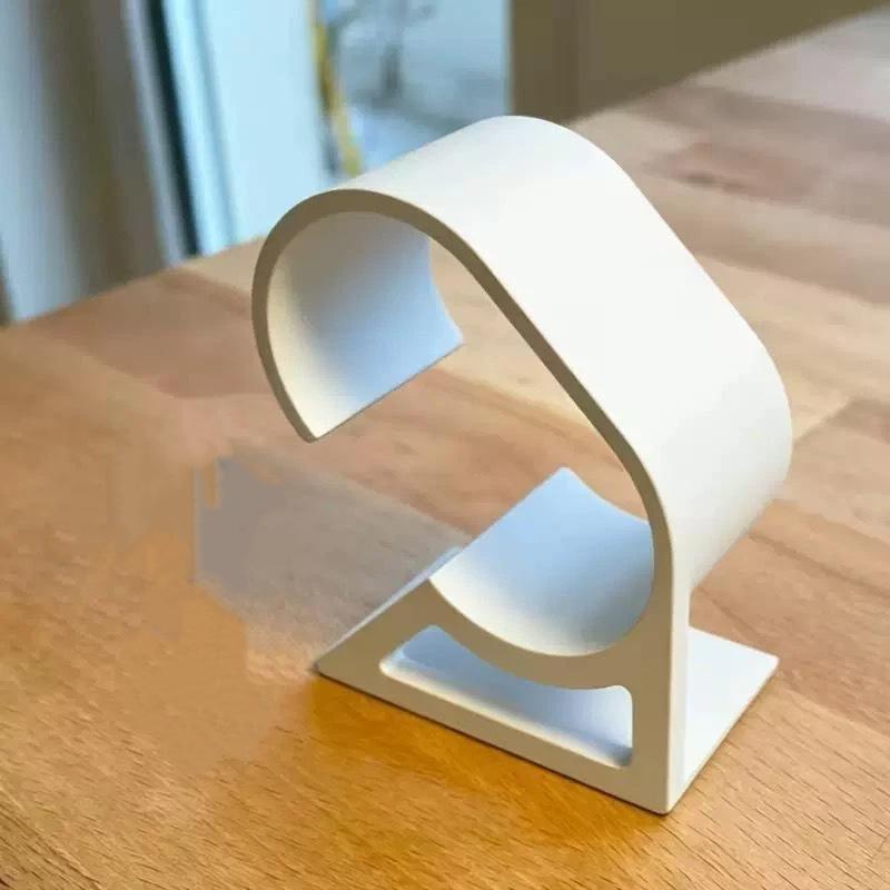 3D-печатная подставка для часов Легко собирается Гладкий изогнутый дизайн Устойчивое основание Держатель для хранения часов Использование в путешествиях