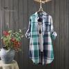 Женская рубашка с лацканами, длинным рукавом, цветной клетчатый принт, рубашка с карманом, свободный крой, однобортная рубашка средней длины