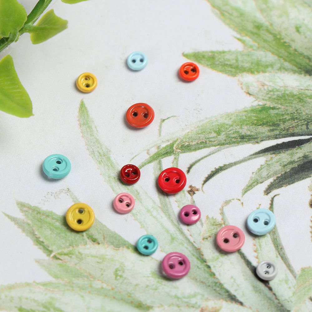 Новейшая многоцветная металлическая пуговица с двумя отверстиями, мини-пуговицы для кукол, швейные принадлежности, круглая пряжка