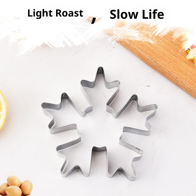 Stainless Steel Christmas Snowflake Cookie Molds Baking Tool For Holiday Dessert And Pastries Kitchen Bakeware