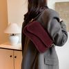 Minimalist Fashion Velvet Shoulder Bag Autumn New Beautiful Displacement for Work Versatile Practical Crossbody Bags