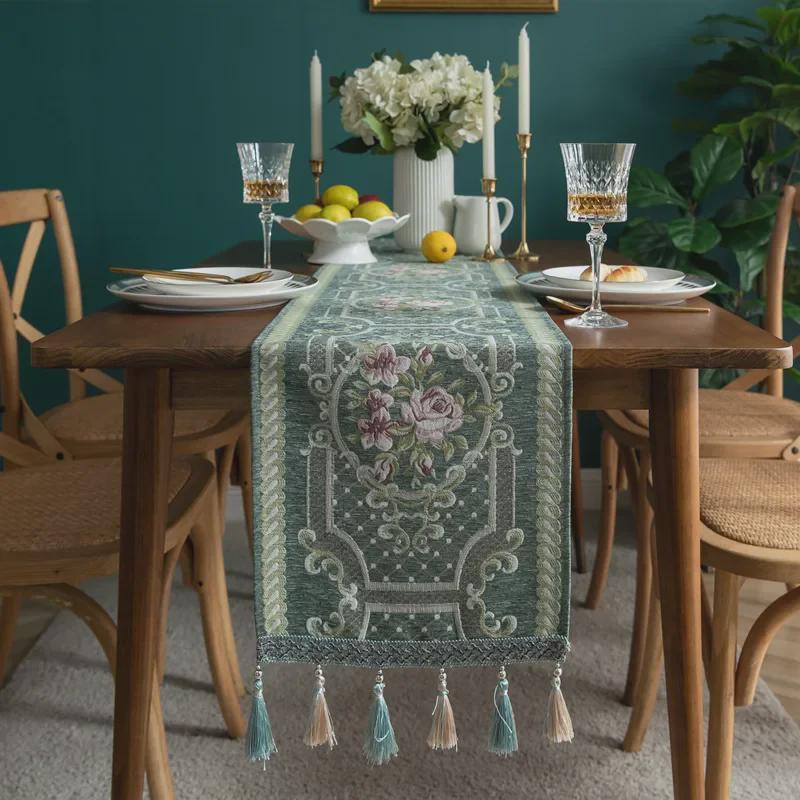 Modern Chenille Tassel Christmas Table Runner - Simple, Fresh, Polyester Tablecloth