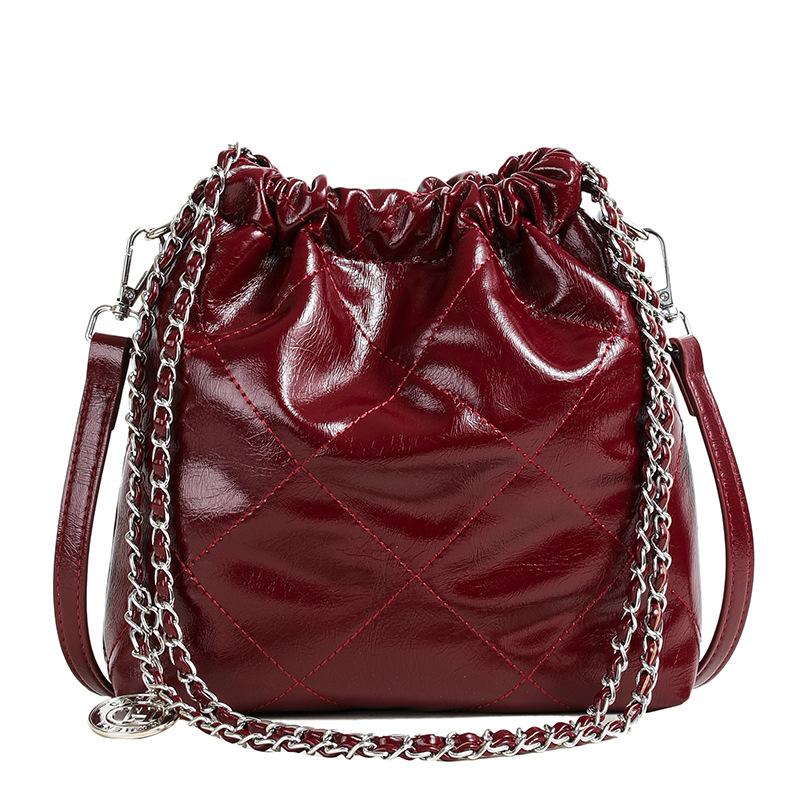 Популярная сумка-ведро женская новая летняя универсальная нишевая сумка-мессенджер на плечо с бриллиантовой цепочкой