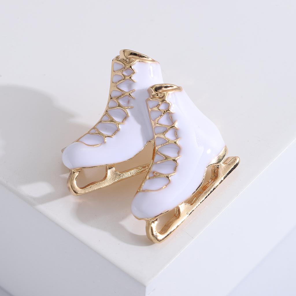 Popular Outdoor Sports Creative Drip Skates Brooch Holiday Gifts Popular Women'S Accessories