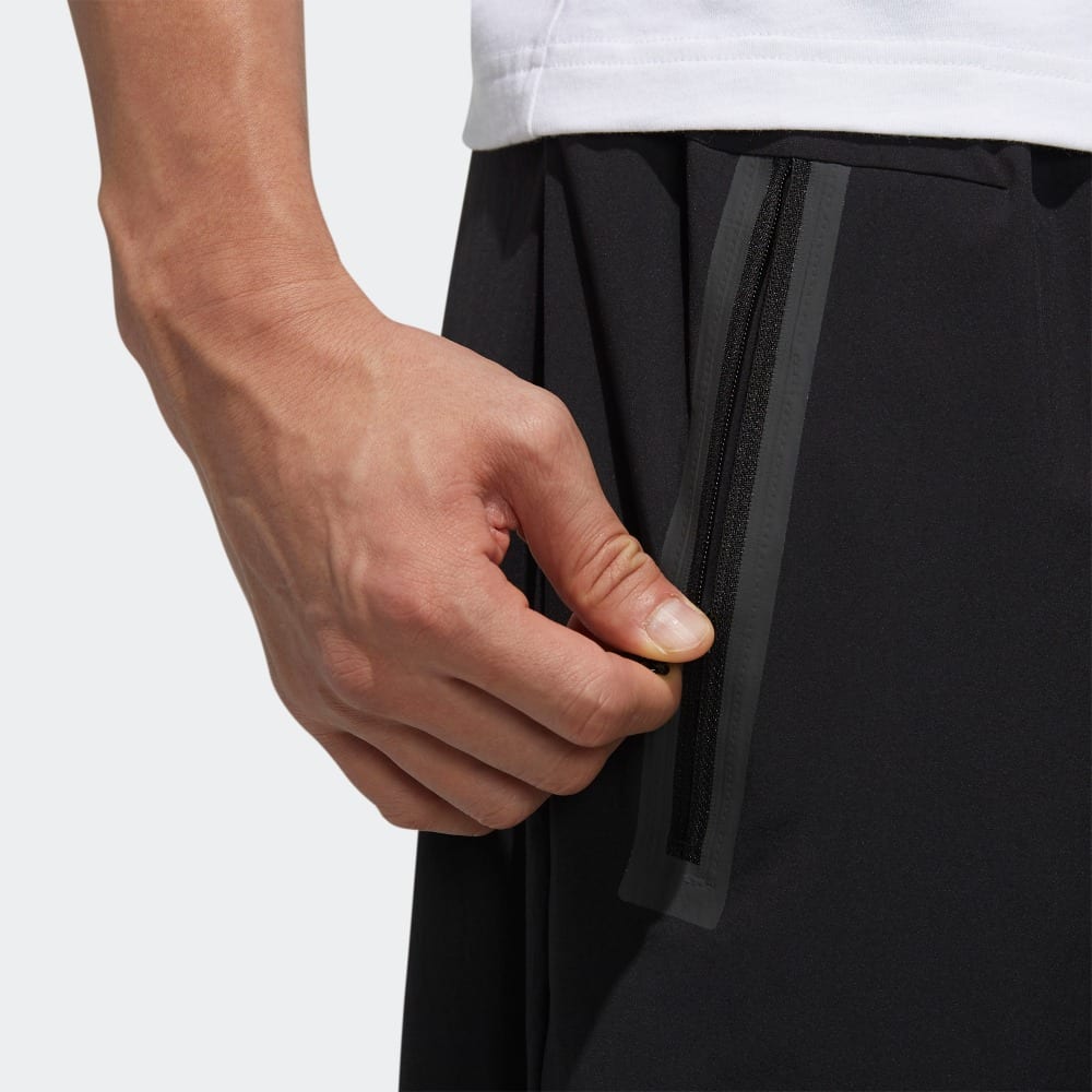 adidas Спортивные брюки мужские черные средние FP7562
