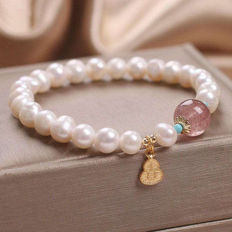 Freshwater pearl bracelet for women, light luxury vintage design with auspicious gourd charm and strawberry crystal, niche design, gift for a best