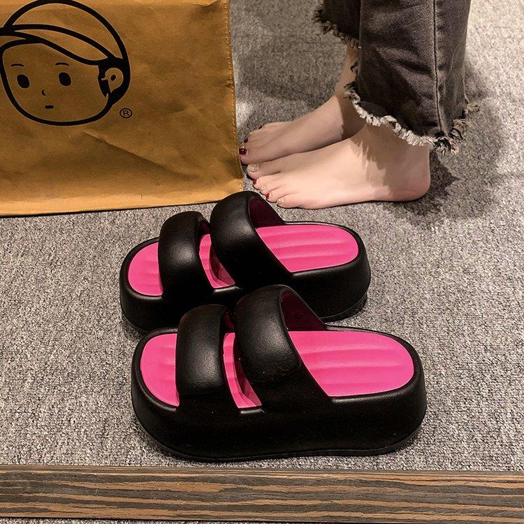 2024 Лето Новые женские тапочки Парные пляжные кожаные тапочки Мягкие толстые подошвы Шлепанцы Туфли на платформе Плоский каблук Тапочки Повседневные Сан