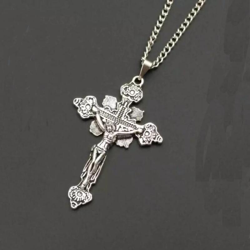 Razor Blade Pendant Necklace for Women Men Vintage Punk Goth Gothic Steampunk Accessories Grunge Rock Jewelry Y2k Aesthetic