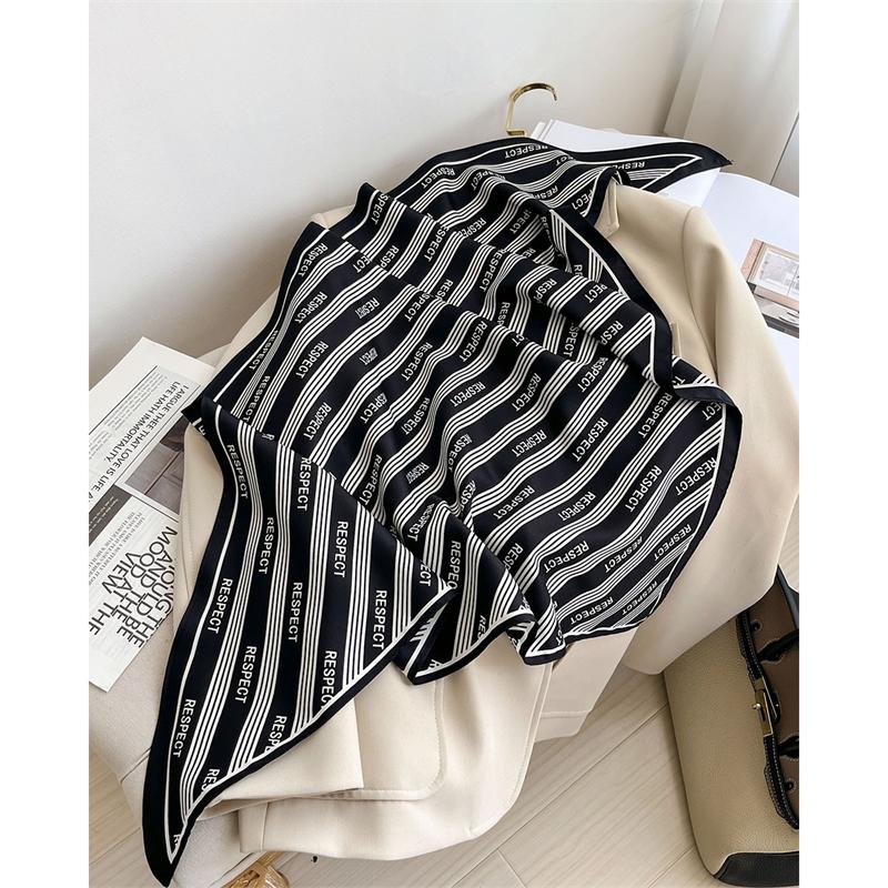 2025 Новая Мода Женский Треугольный Шарф Богемный Стиль Пейсли Дизайнер Длинная Лента Твиловый Шелк Шарфы Косынка Роскошь