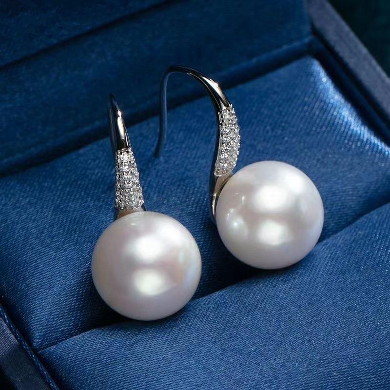 Vintage French Pearl Earrings: Chic, Elegant, and Versatile Women's Accessories