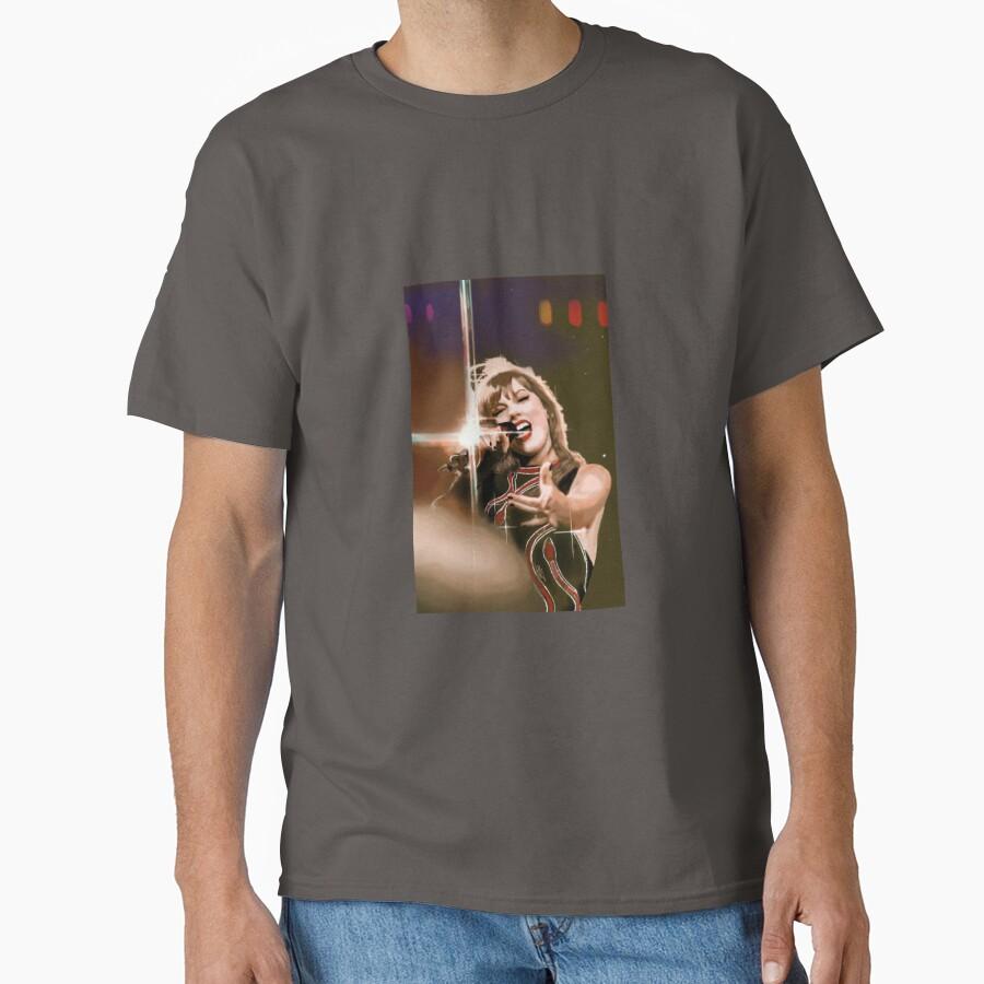 Light Leak Taylor Classic T-Shirt