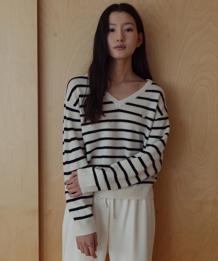 LAMINEZ Mono Stripe V-Neck Knit - Ivory