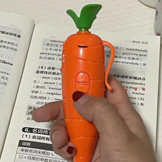 Ручка-диктофон в форме морковки Милый мультяшный дизайн Ручка с функцией воспроизведения Портативный диктофон для студентов Детей Забавный подарок для ведения записей