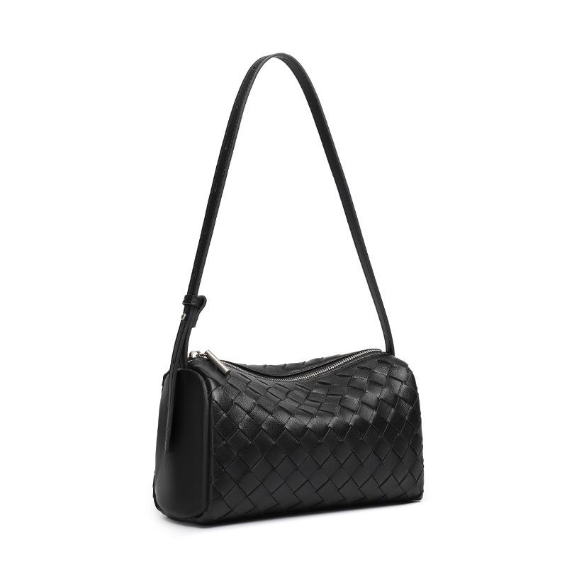 Genuine sheepskin women's bag, niche handmade woven bag, simple and versatile handbag, pillow bag, commuter shoulder bag, crossbody bag