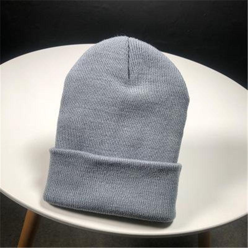 Классическая многоцветная шапка, новые горячие зимние шапки для женщин и мужчин, вязанная однотонная осенняя шапка