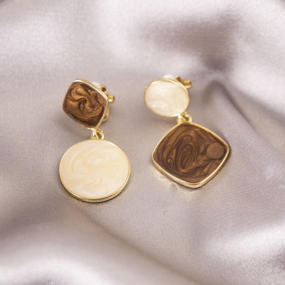 Универсальные легкие роскошные клипсы для ушей без проколов, повседневные высококачественные треугольные клипсы для ушей, универсальные женские серьги