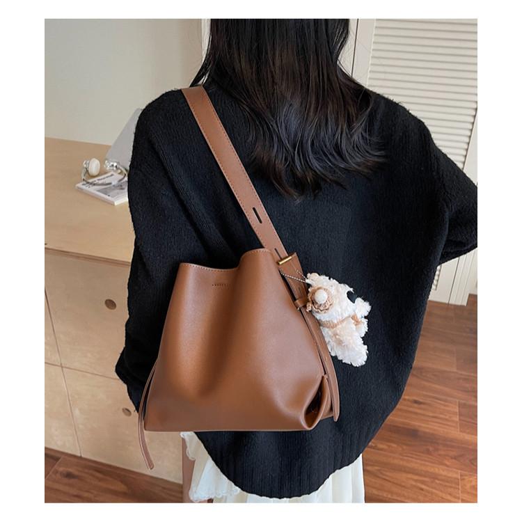 IELGY Ladies Bucket Bag Summer Simple All-Match Shoulder Messenger Bag