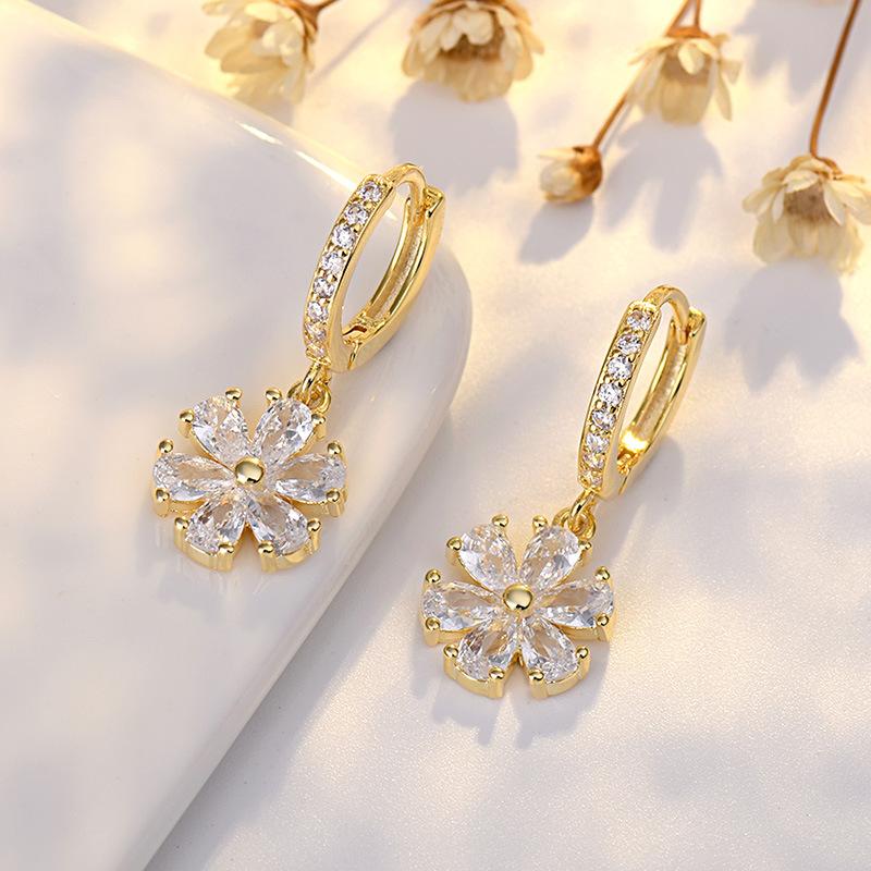 New 925 Sterling Silver High Quality Zircon Stud Earrings For Women Exquisite Student Girlfriend Jewelry Accessories WeddingGood product