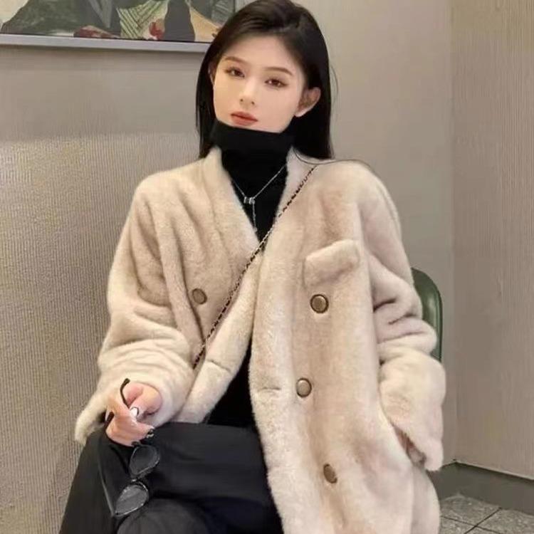 New Fur Coat Women Mink Long Plush Short Mink Top 2023 Winter