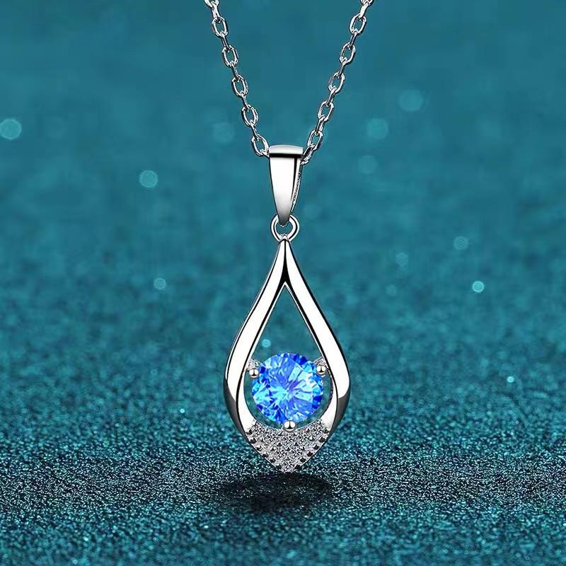 Ожерелье с подвеской в форме капли и груши на ключицу