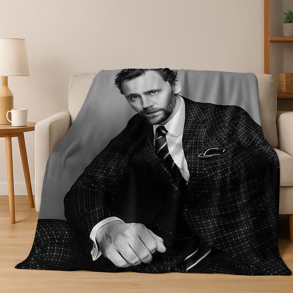 3D Tom Hiddleston Art Actor Star Flannel Blanket,Cozy Soft Throw Blanket for Home Bedroom Bed Sofa Picnic Office Cover Kids Gift