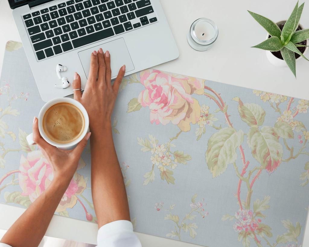 Anti-slip Protective Desk Mat Flowers on Pastel Background 100x50 cm