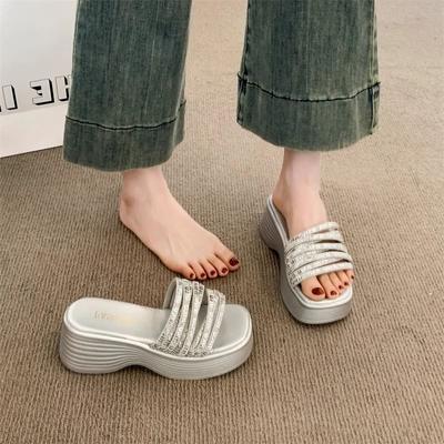 Женская обувь – Сандалии