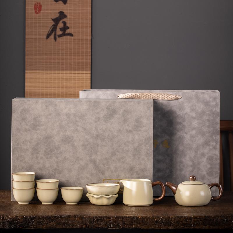 Ceramic Huang Ru Kiln tea set can be raised with an opening film and a gift box. Business souvenir gifts can be made.